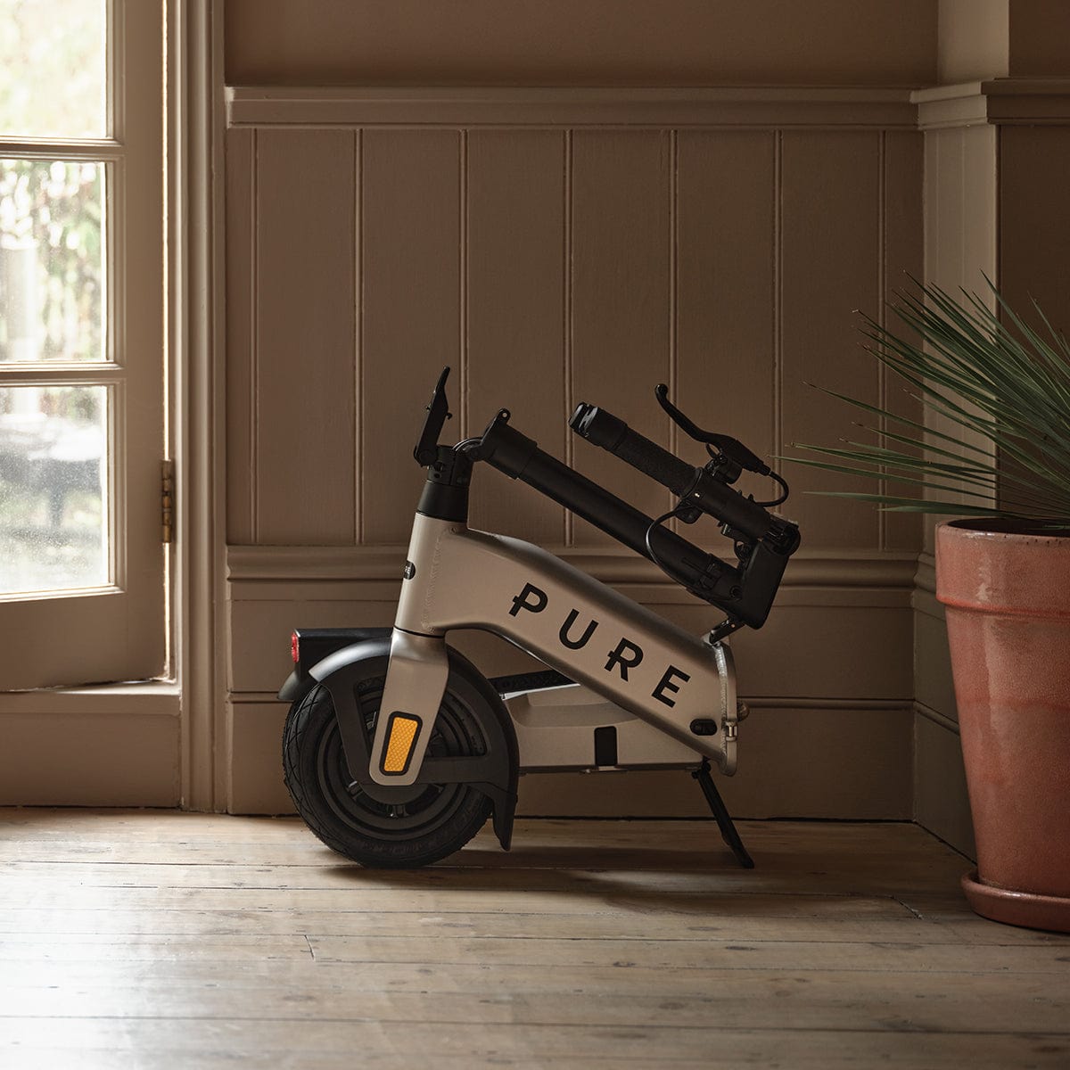 Pure Advance Flex Trottinette électrique – Moteur 710W, Autonomie 40 Km, Pneus 10 Pouces, IP65, Pliable